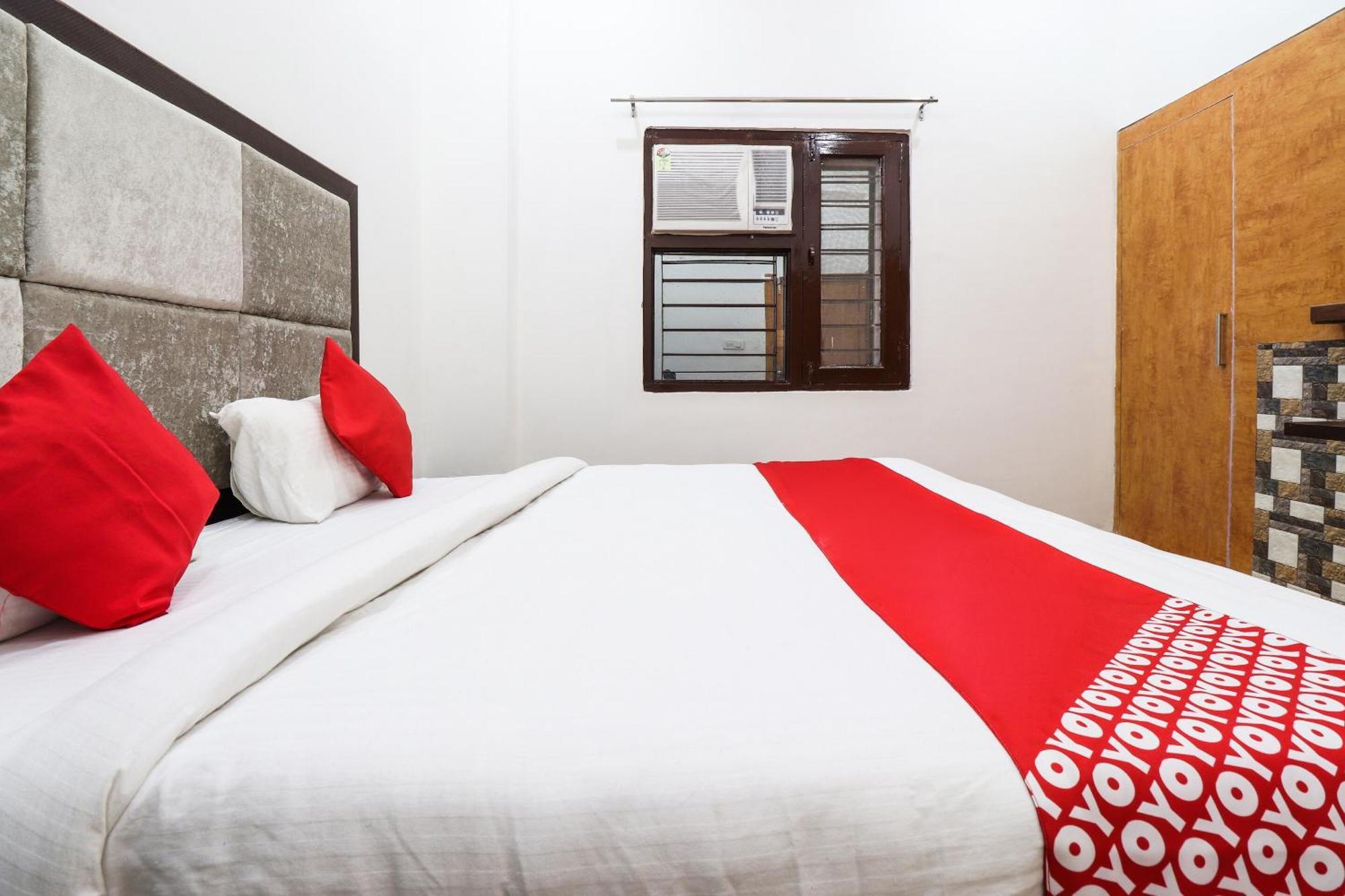 Hotel O Taj Royal Tājganj Екстериор снимка